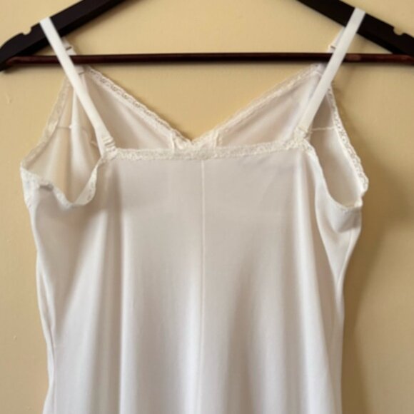 Vintage| 1970s Wilmot Full-Length Ivory Nylon Slip Negligee w/Side Slit Sz XS 32 - Picture 4 of 7